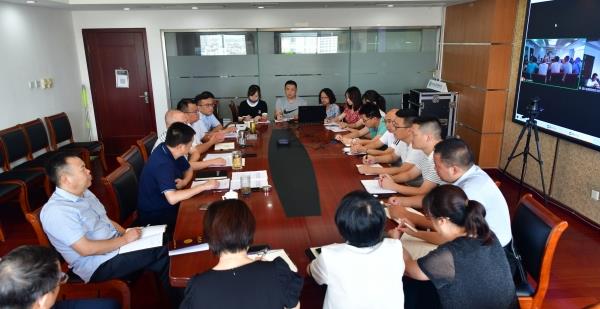 四大队召开党委理论学习中心组（扩大）学习会和集体廉政谈话会议